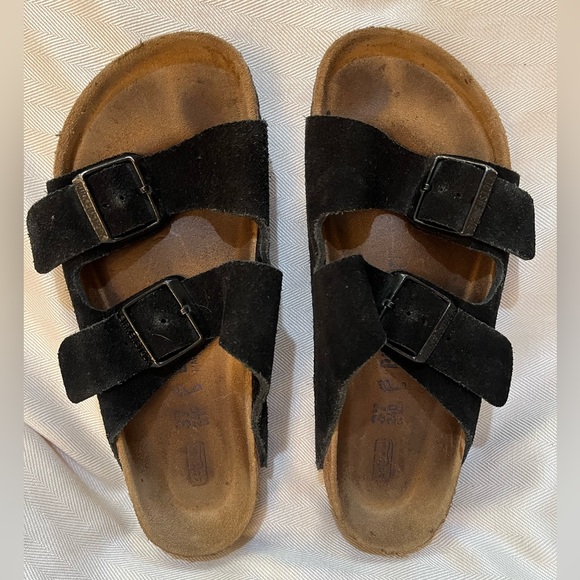 Birkenstock Shoes - Birkenstock Arizona black suede sandals 37 size 7 Excellent preowned condition.